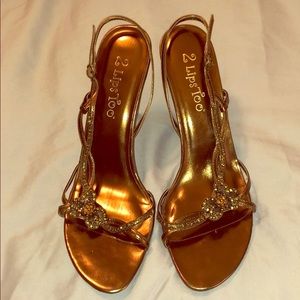 2LipsToo Gileyla Bronze Heels